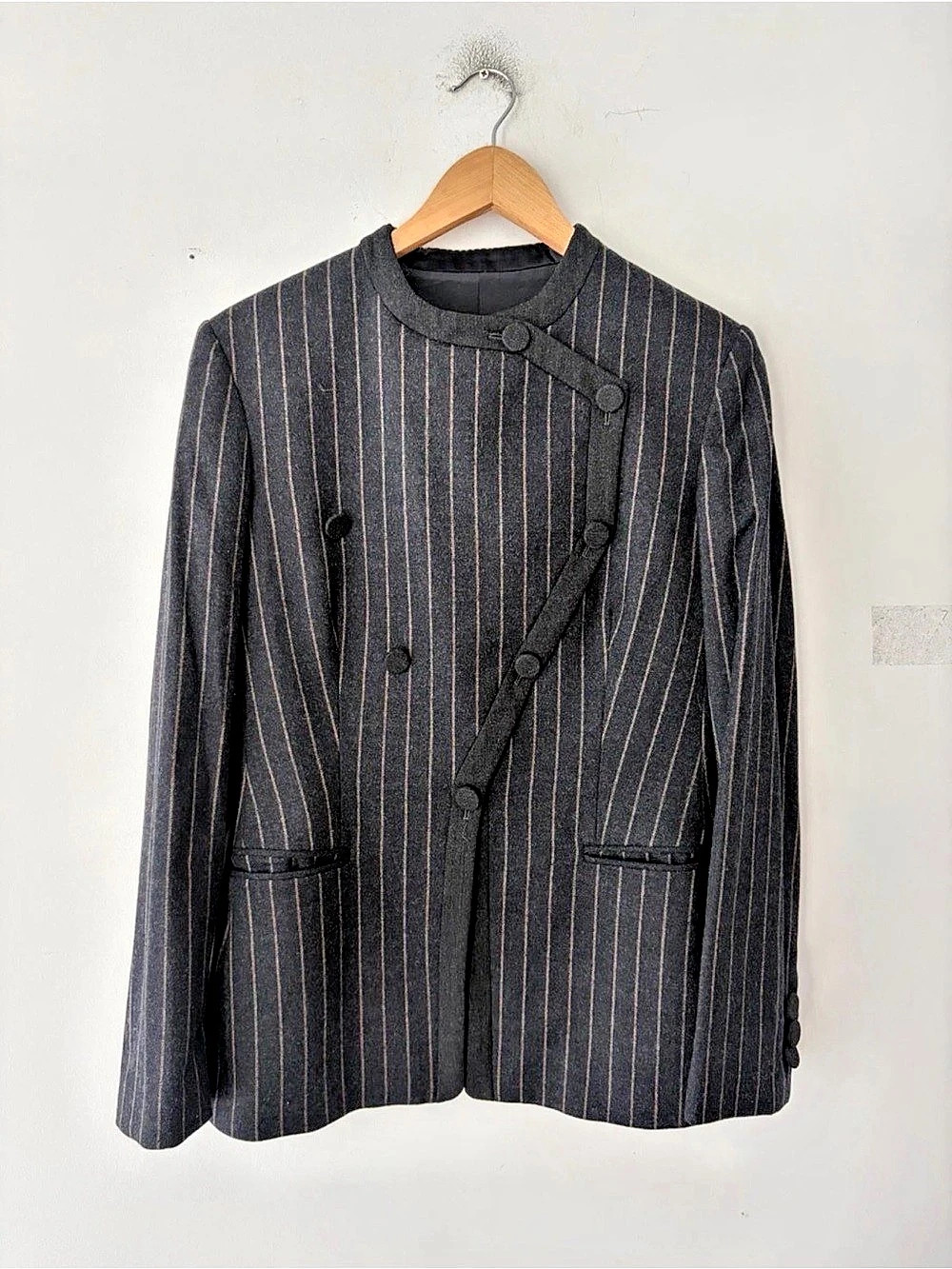 Vintage 80s Giorgio Armani Italian Pin Striped Avantgarde Wool Jacket Top Size S